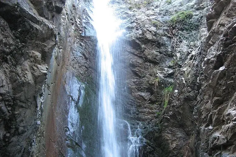 Millomeris Waterfall