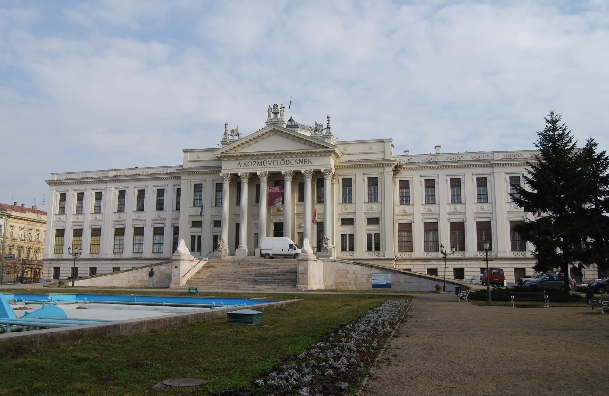 Móra Ferenc Museum and Tisza Riverfront