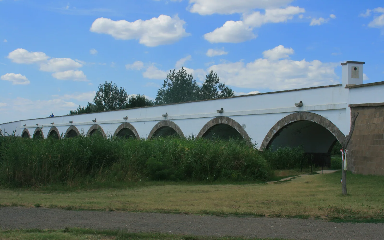 Nine-Holed Bridge and Hortobágy Village