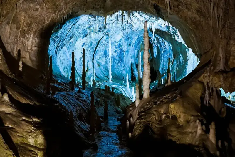 Frasassi Caves