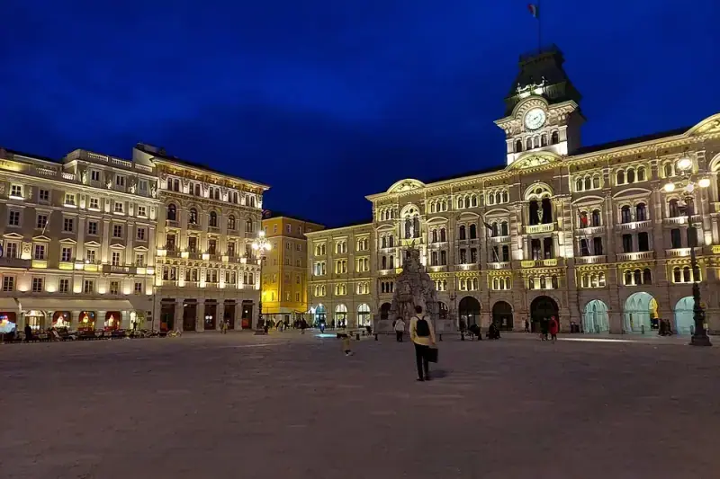 Piazza Unità d'Italia
