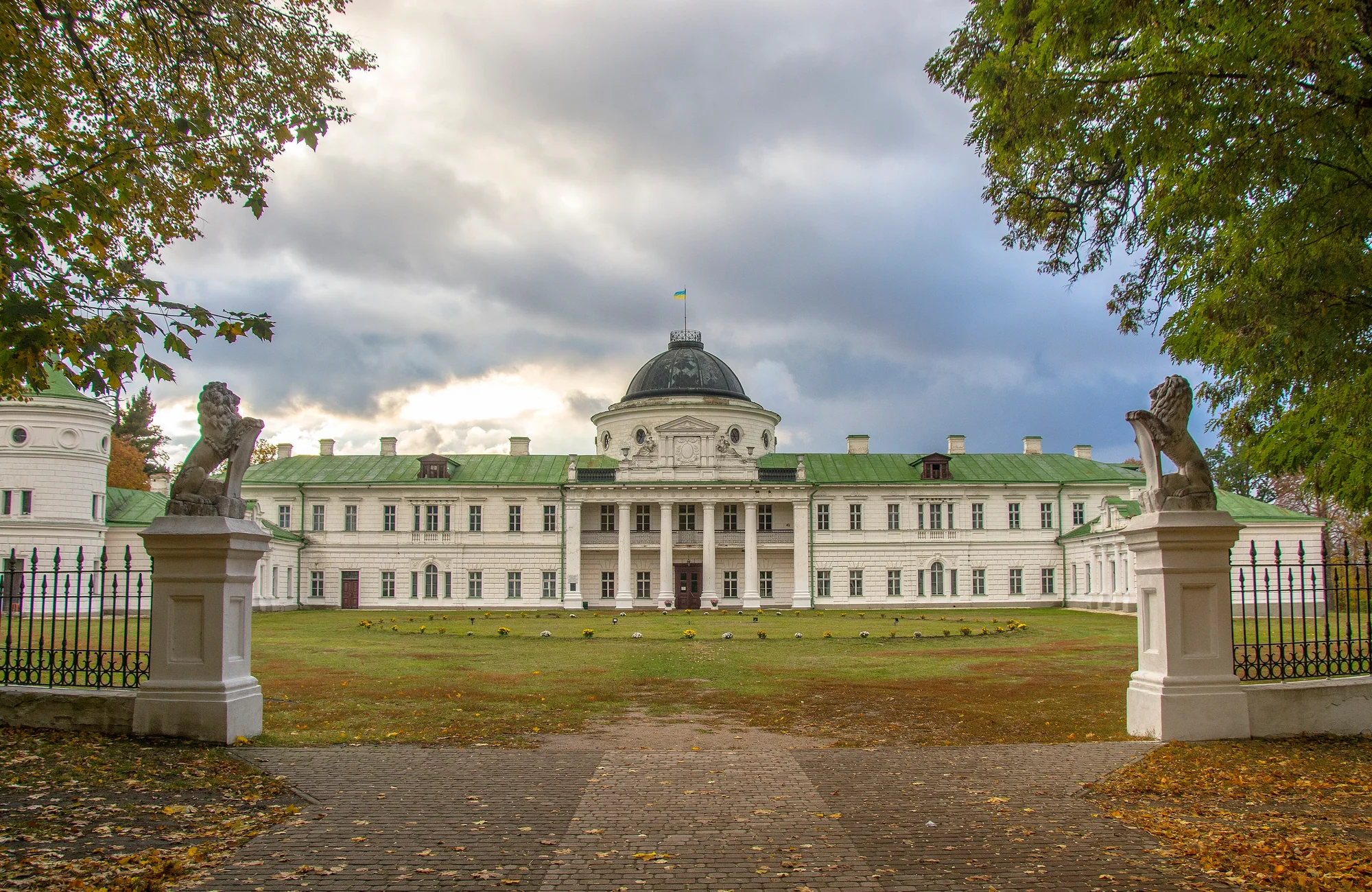 Kachanivka Palace