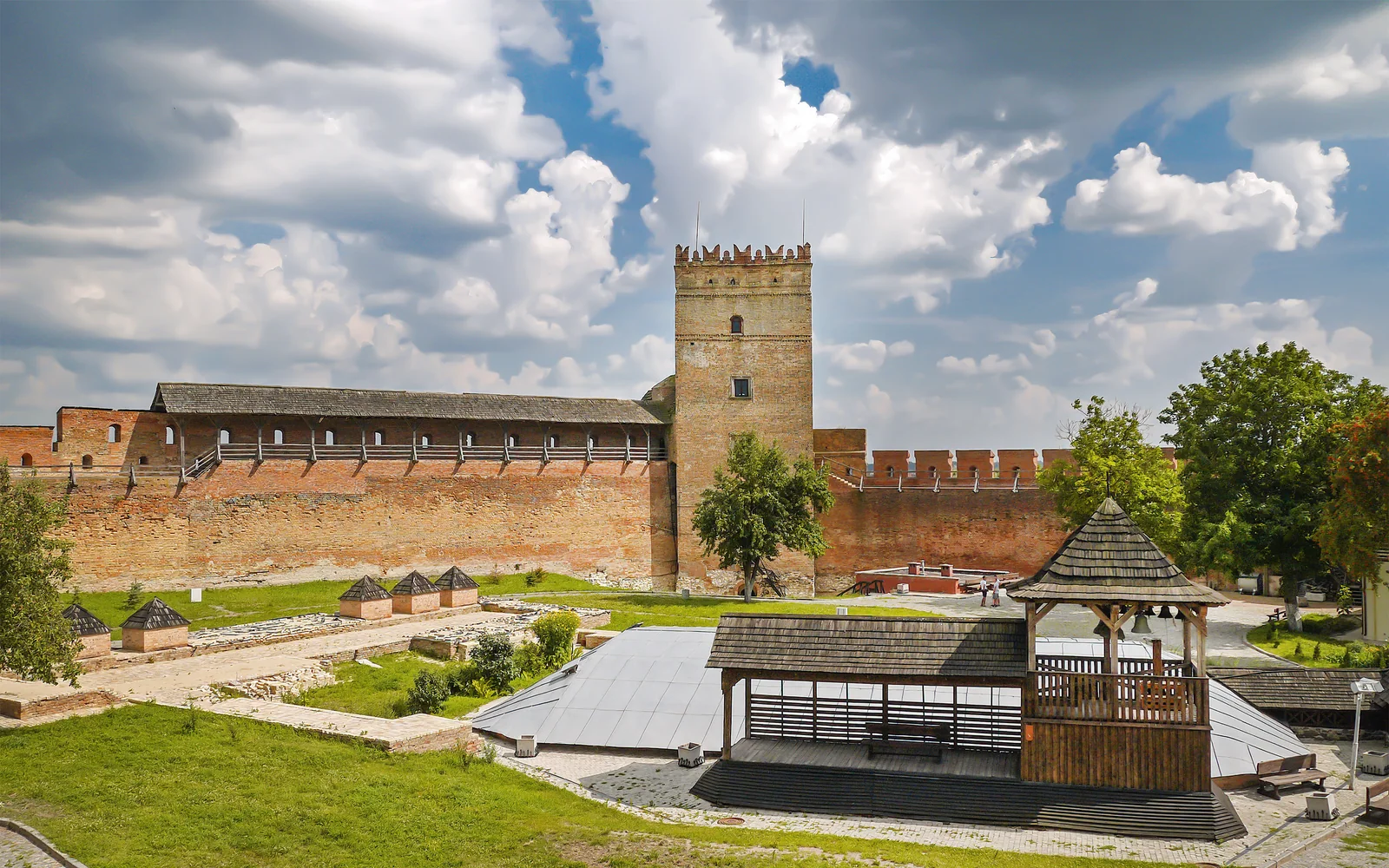 Lubart's Castle