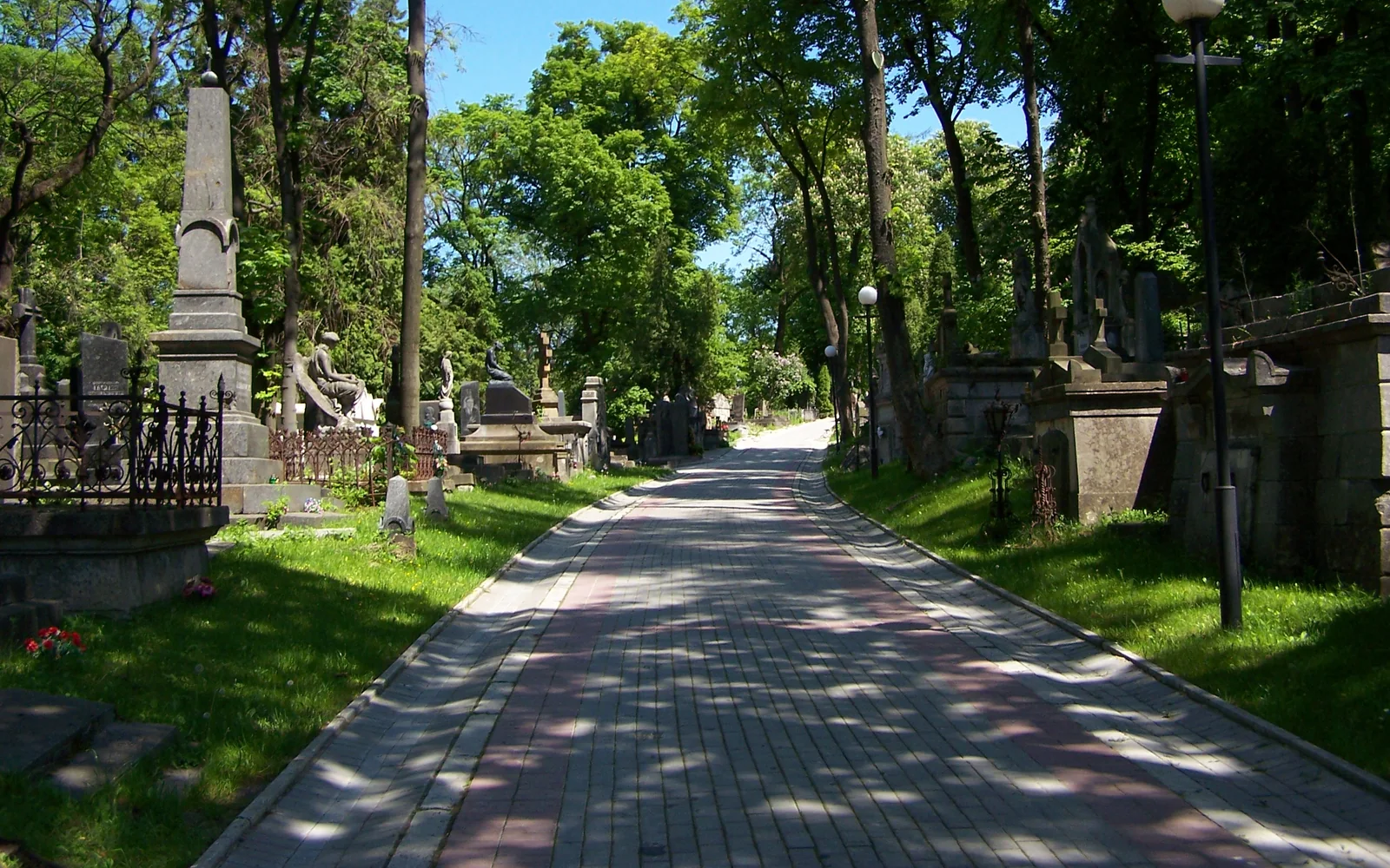 Lychakiv Cemetery