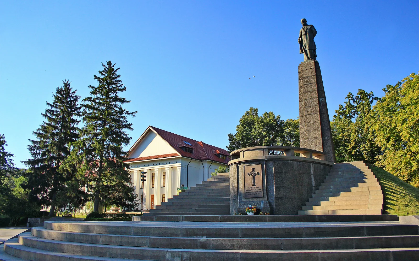 Taras Hill, Kaniv