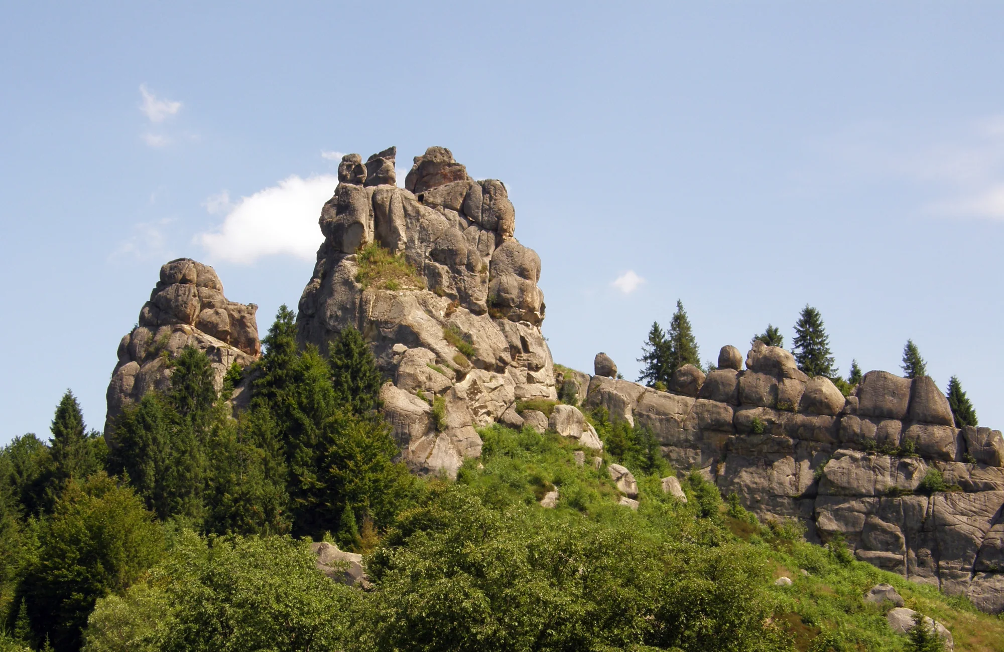 Tustan Fortress